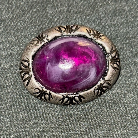 Vintage Jewelry - Silver w/ Purple Cabochon VTG Brooch